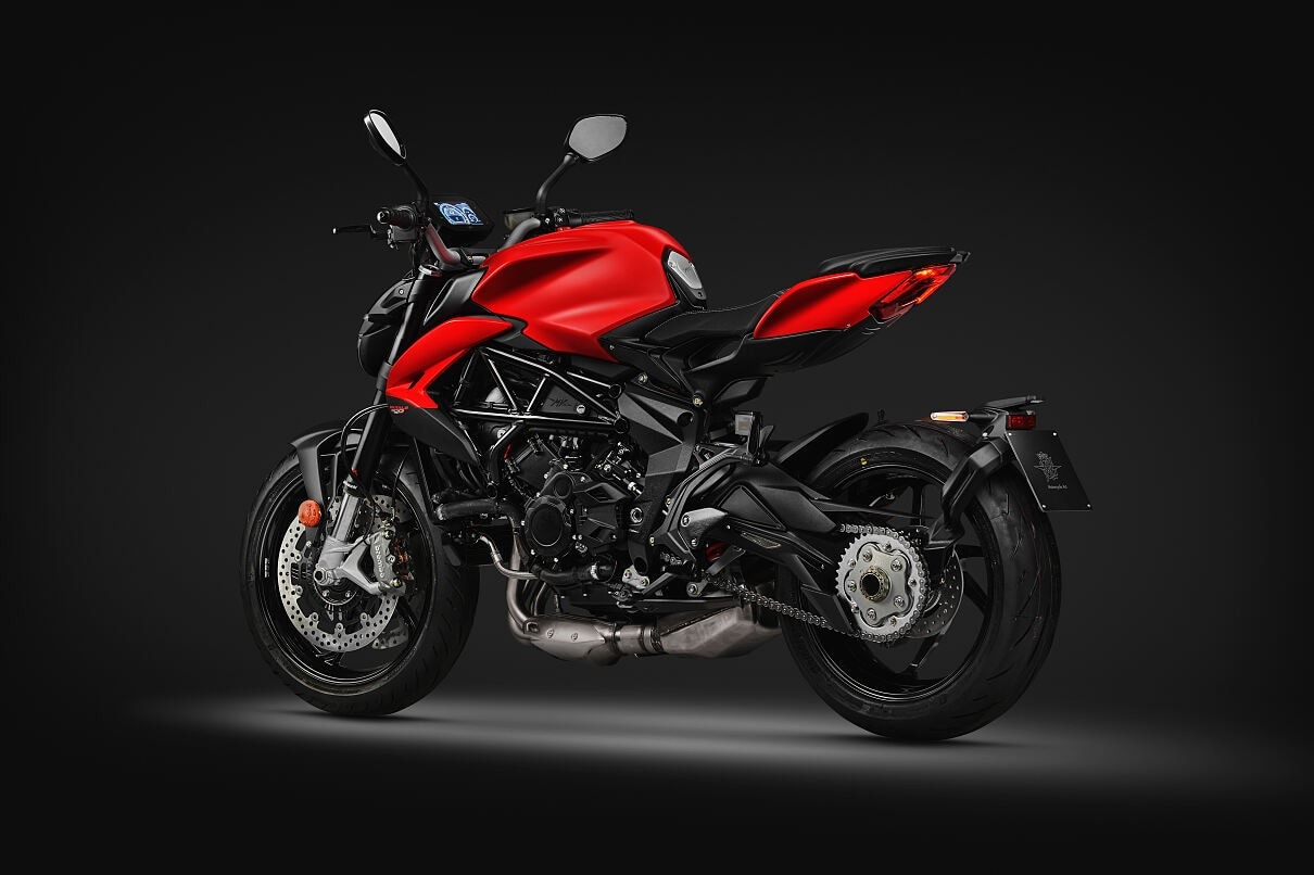MV Agusta Brutale 800 2026: entry level a chi?